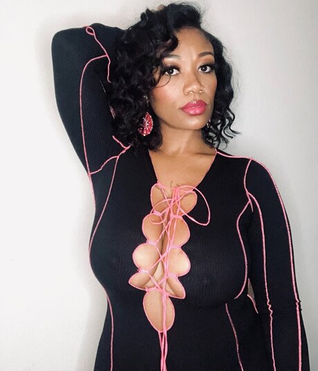 WhoisCoi xxx pornstar img