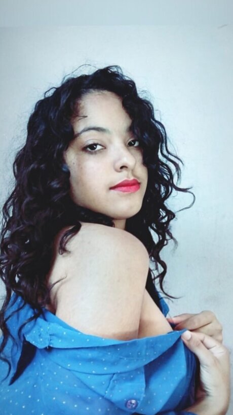 Izabel Cassia free actress pic