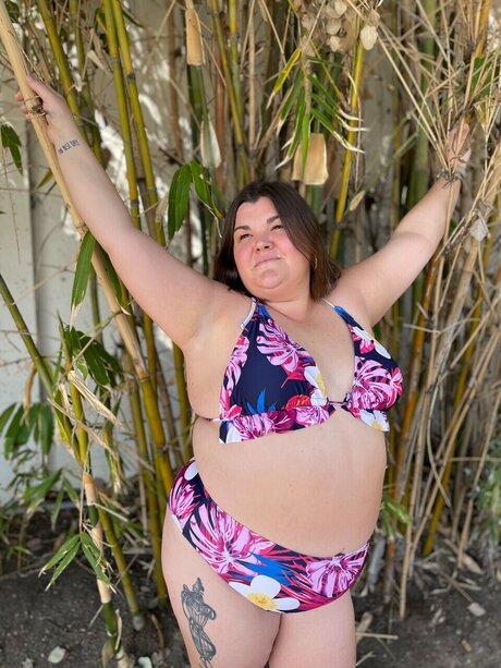 Chunky Chick Workout nudes pornstar picture