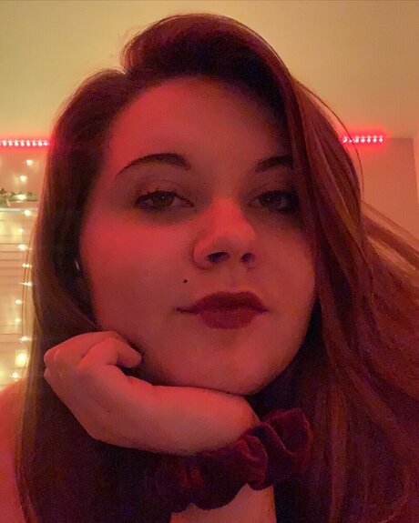 Amelia Frost hot model images