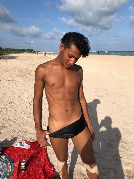 Bambu Duro adult star pictures