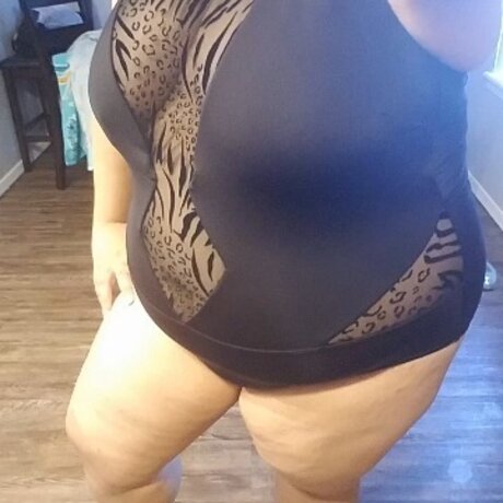 Luci Crush star top gallery