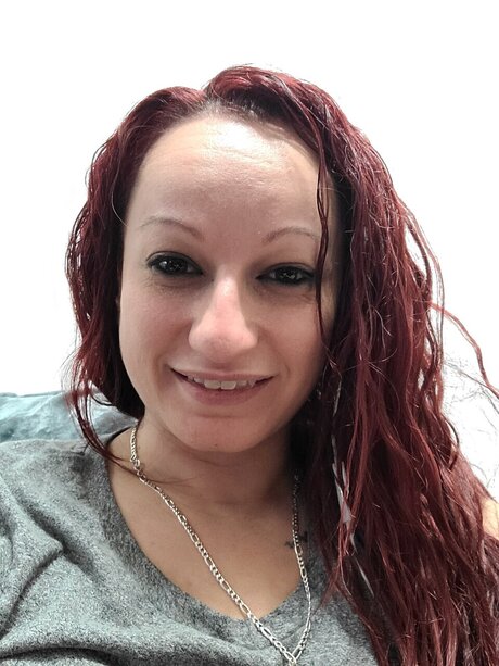 SpicyLittleRedHead hot actress picture