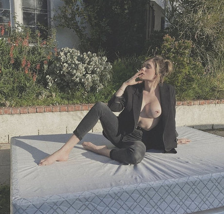 goth thick onlyfans art xxx img