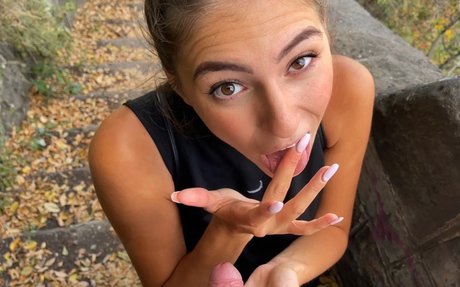 Yoya Grey model art pics