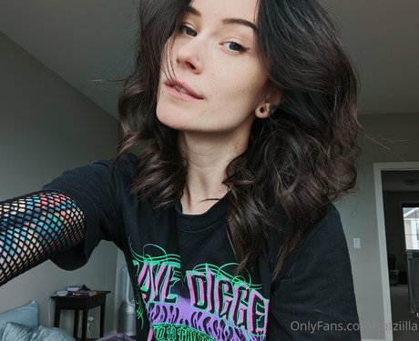 skinny white girl onlyfans hot naked pics