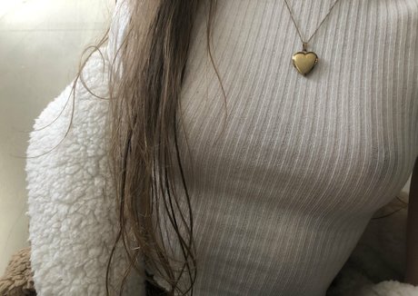 beach milf onlyfans nude image