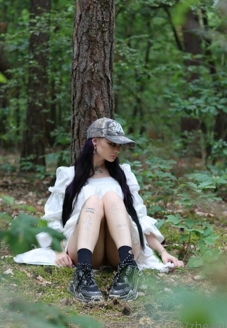 Zheani sex model pictures