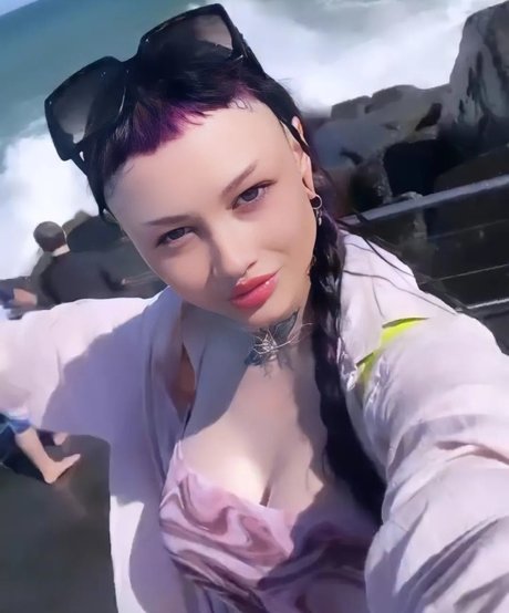 Zheani pornstar beautiful img