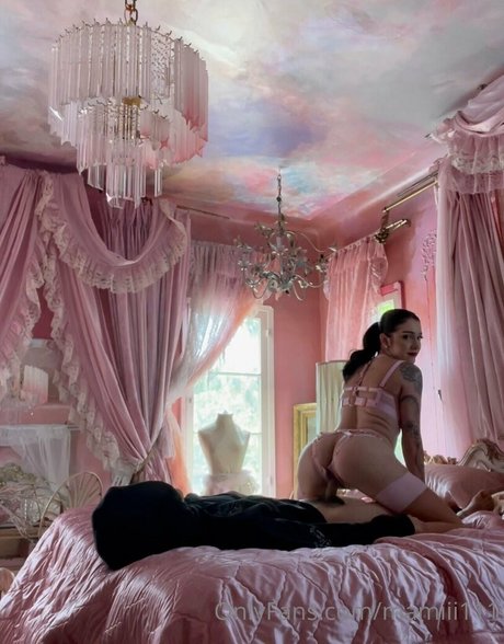 Nami Mami Lune exclusive pornstar img