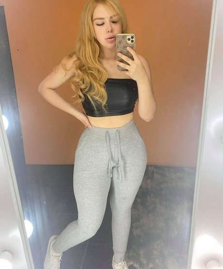 stephanie scarleth pornstar free pic