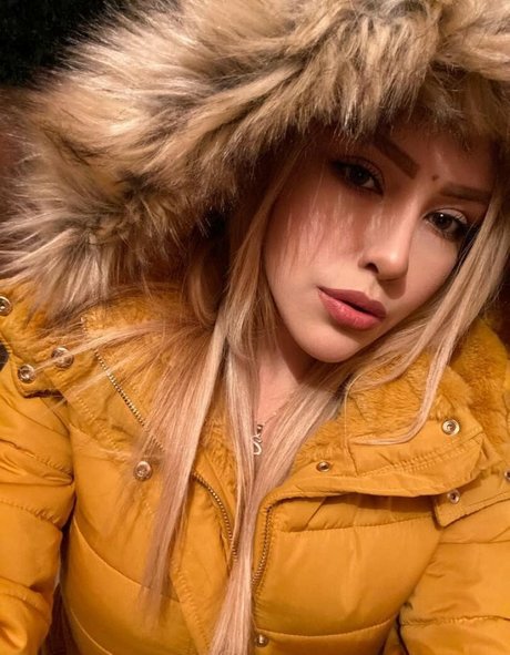 stephanie scarleth pornstar beautiful photos