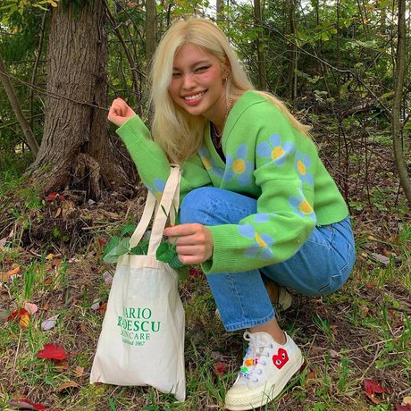 beach milf onlyfans top photo