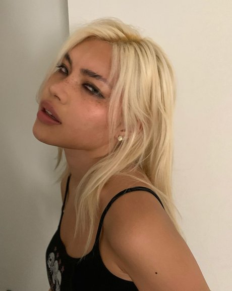 teen young onlyfans top archive