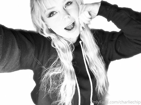 beach milf onlyfans sexy nudes photos