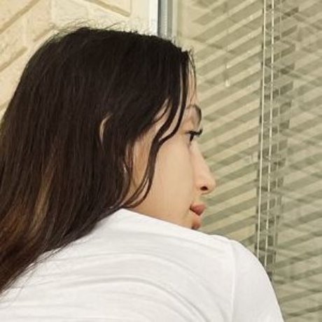 Sweet Buttocks exclusive pornstar pics