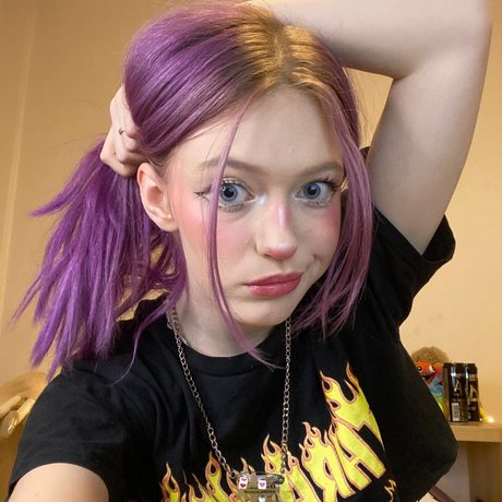 Ady Dark naked model pictures