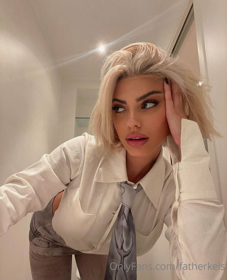 stepdaughter onlyfans hot xxx galleries