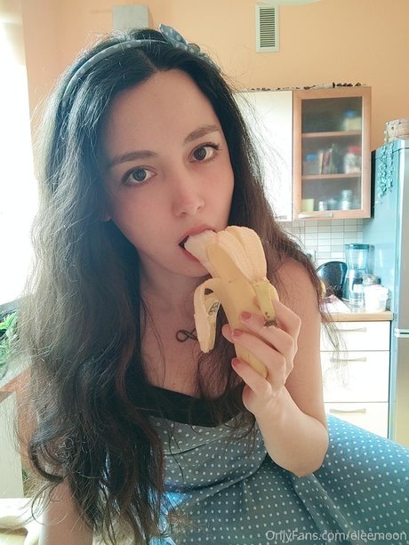 blonde famous onlyfans free nude photo