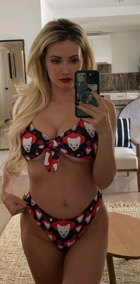 Holly Madison pornstar hd pic