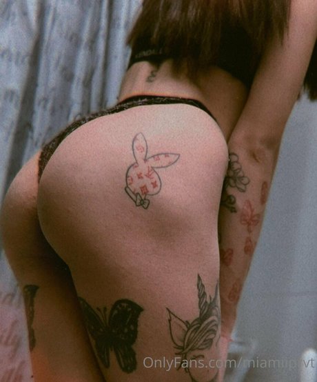 tattooed onlyfans hot xxx photo