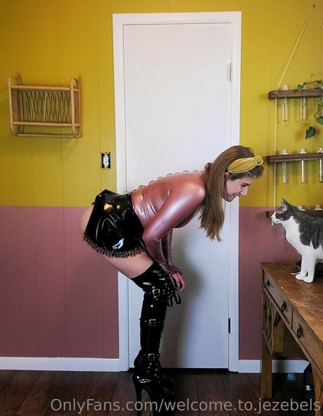 nerdy onlyfans beautiful archive