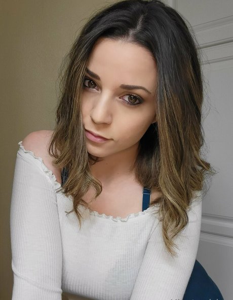 Kit katterson Best Profile Photo