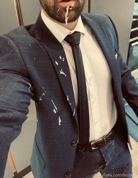 leobear xxx model pics