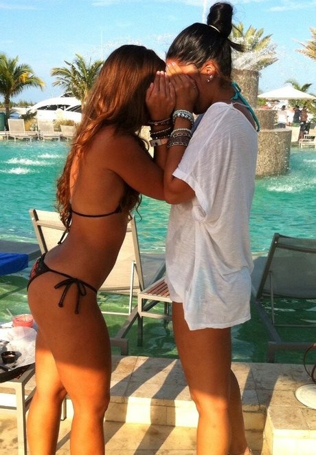 Nicole Mejia sexy actress pics