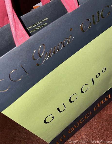 shemale outdoor onlyfans hd photo