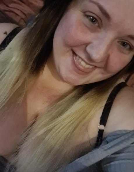 elliemartinxo model pictures