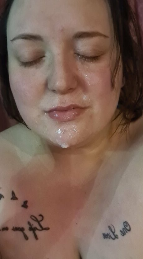 elliemartinxo sex model images