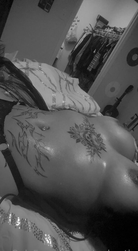 curvy solo onlyfans free nude photo