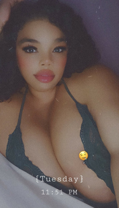 Itscarlenalee pornstar erotic photos