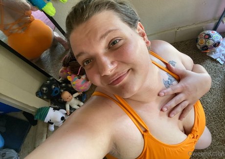 curvy shemale onlyfans pretty archive