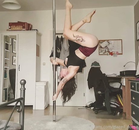 glazed donut star hot pictures