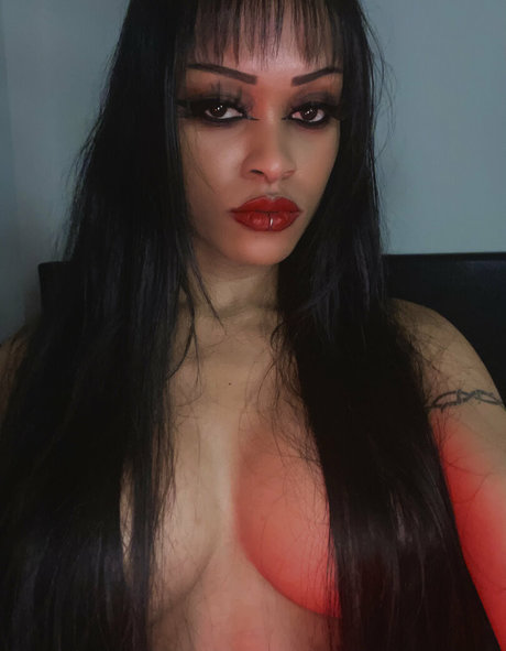 yungsadistic exclusive pornstar photo