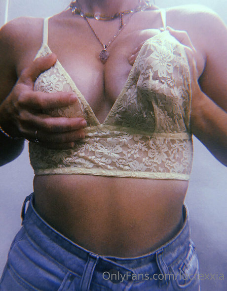 lucrexxia star perfect pics