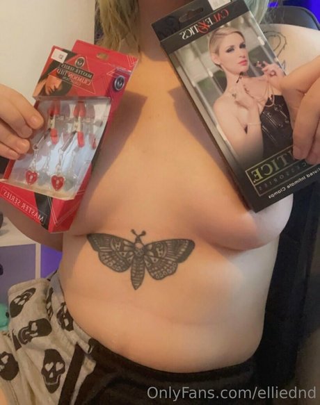 EllieDND star pornographic archive