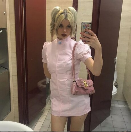 Bimbecilebebe hot model pic