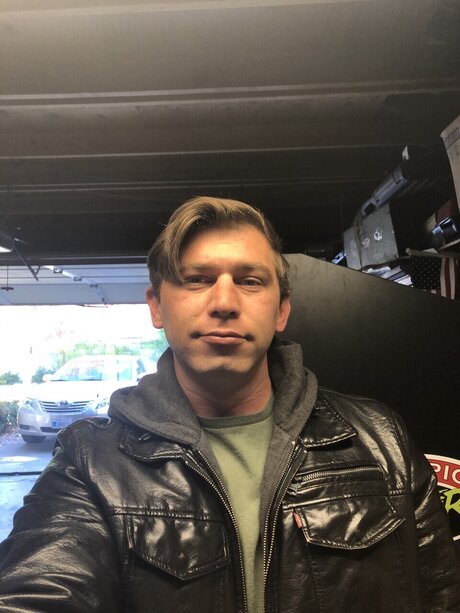 DevilDick star free pics