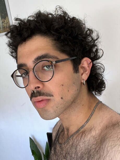 u15492015 exclusive pornstar image