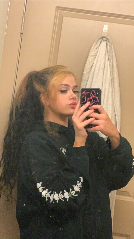 Namin_ xxx model photo