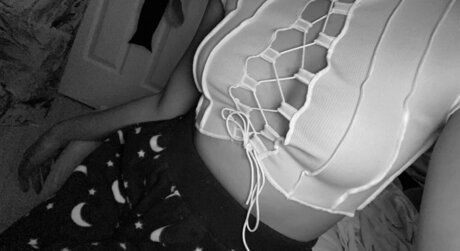 Naughty girl_ model pretty picture