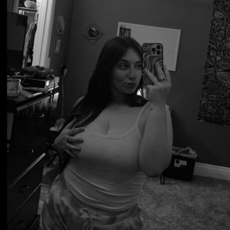 rosie naked model pictures