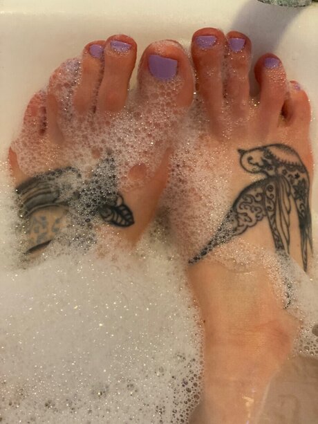 Twinkle Toes model free picture