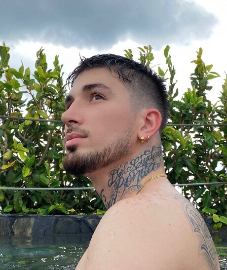 Camilo Colmenares hot actress images