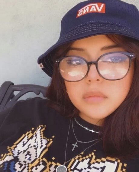 Bexy Baby model hot photos