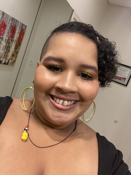 Elyssa nude actress photo