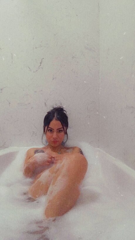 Mona Lisa nude star picture